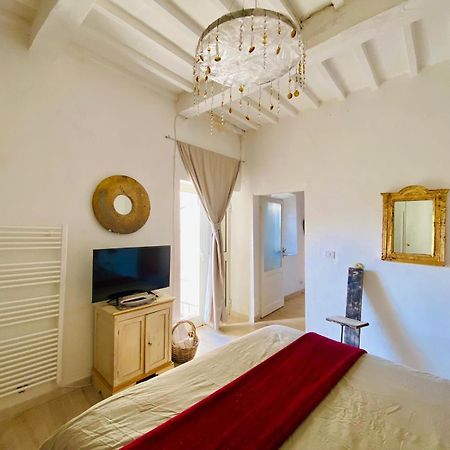 Apartamento La Sorpresa Sul Bastione With Panoramic Balcony Pitigliano Exterior foto