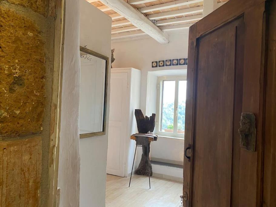 Apartamento La Sorpresa Sul Bastione With Panoramic Balcony Pitigliano Exterior foto