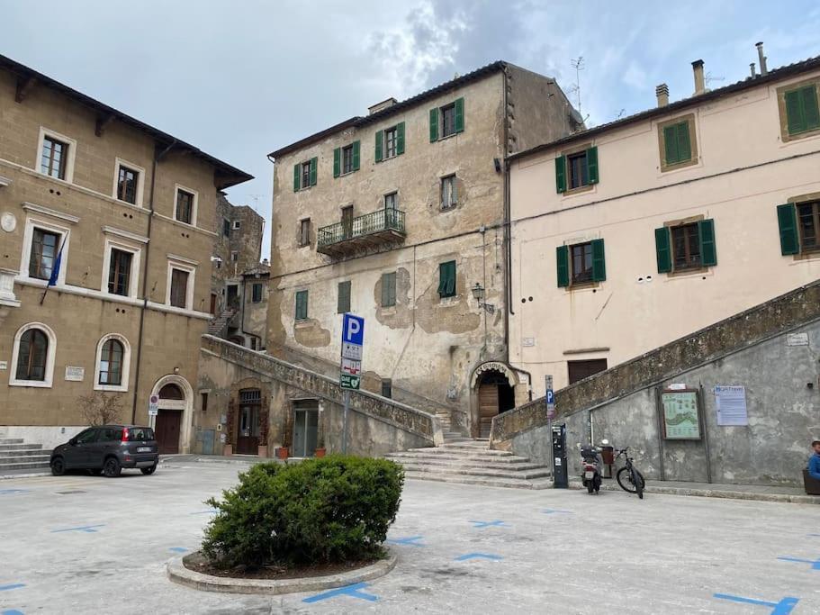 Apartamento La Sorpresa Sul Bastione With Panoramic Balcony Pitigliano Exterior foto