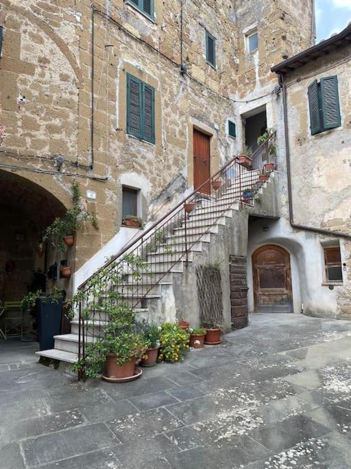 Apartamento La Sorpresa Sul Bastione With Panoramic Balcony Pitigliano Exterior foto