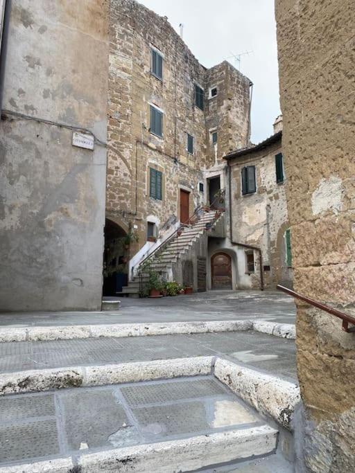 Apartamento La Sorpresa Sul Bastione With Panoramic Balcony Pitigliano Exterior foto