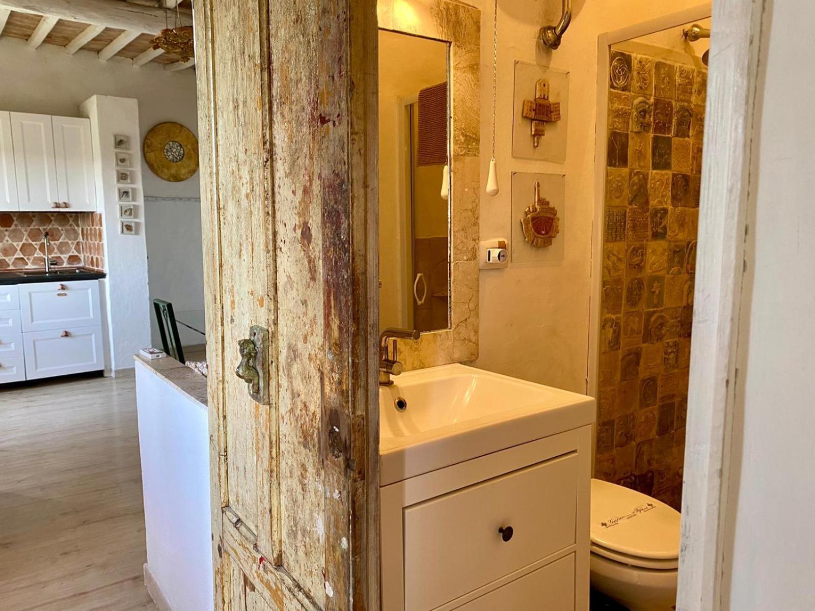 Apartamento La Sorpresa Sul Bastione With Panoramic Balcony Pitigliano Exterior foto